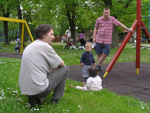levi+apa_2010_05_02_1.jpg